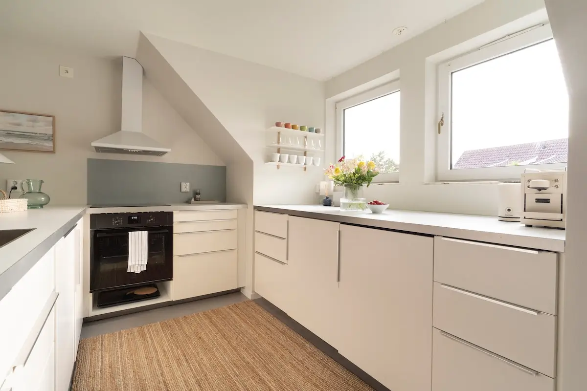 Fully equipped kitchen with induction hob